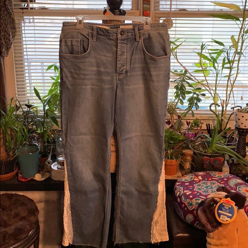 Pilcro and the Letterpress Jeans. EUC. Size 31.